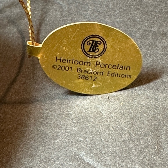 Heavenly Harmony Porcelain Bell - Serenity - Picture 6 of 10